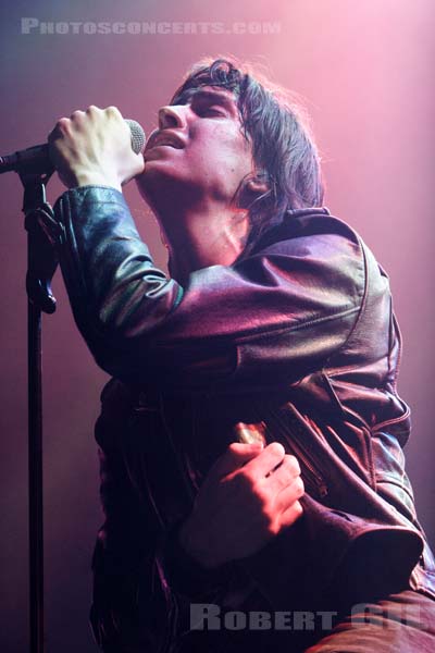 THE STROKES - 2006-06-29 - PARIS - Zenith - Julian Casablancas